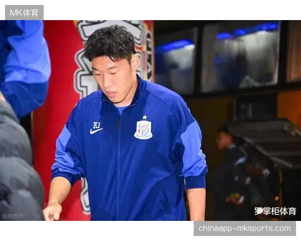 上海申花中卫朱辰杰上演悲喜剧，球队遭遇七轮不胜的尴尬战绩